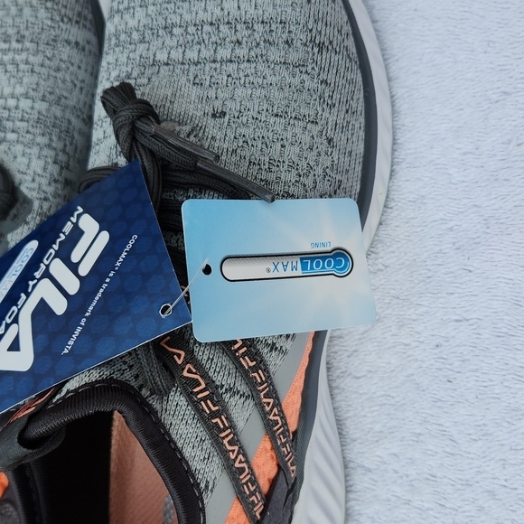 NWT Women's FILA Memory Realmspeed Running Shoes Size 7.5 Style: 5RM00333-262 - Picture 3 of 7